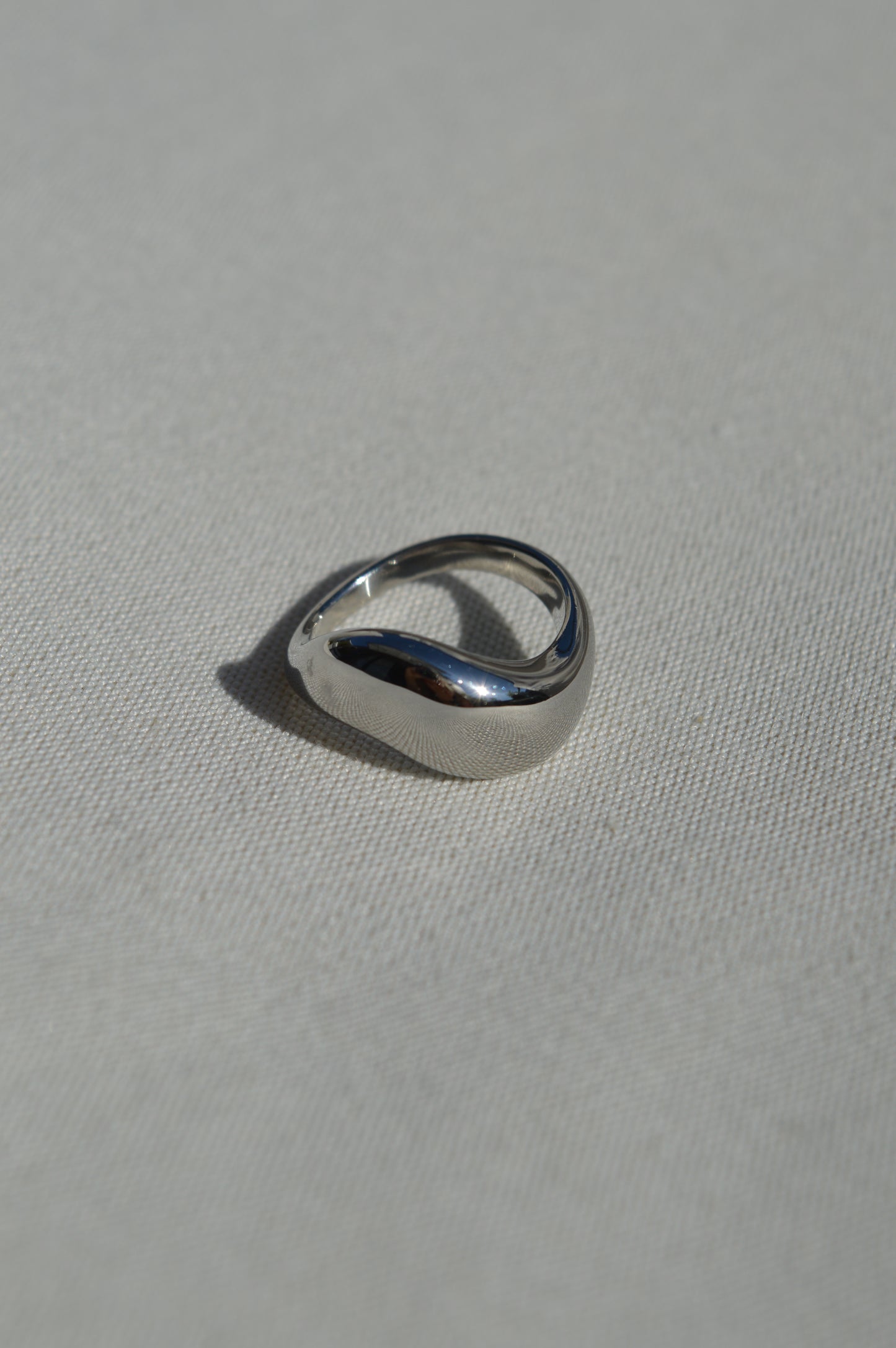 Svea wellenförmiger-Ring | Silber