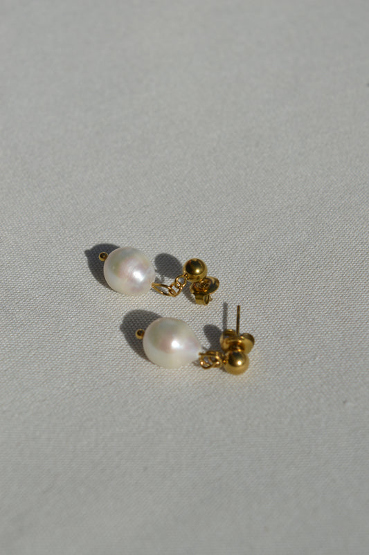 Smilla Ohrringe mit Süßwasserperle