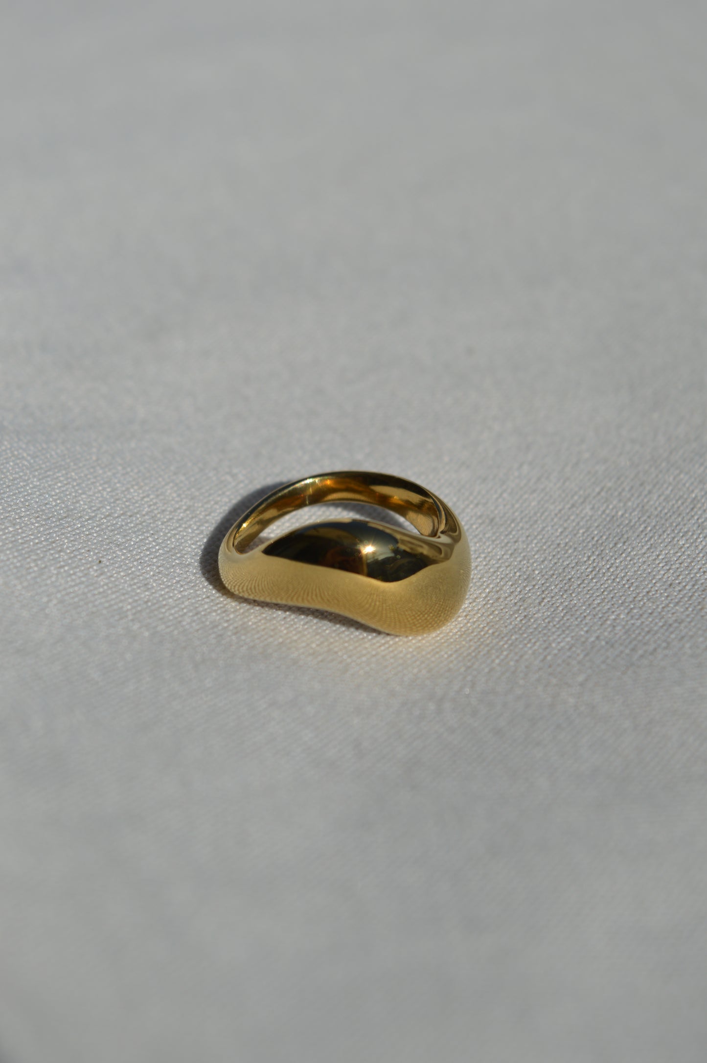 Svea wellenförmiger-Ring | Gold
