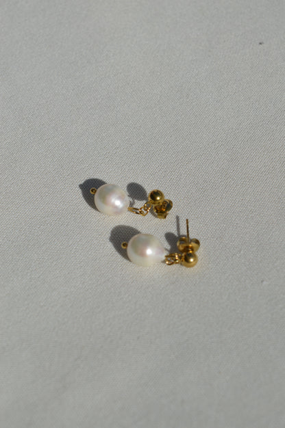 Smilla Ohrringe mit Süßwasserperle