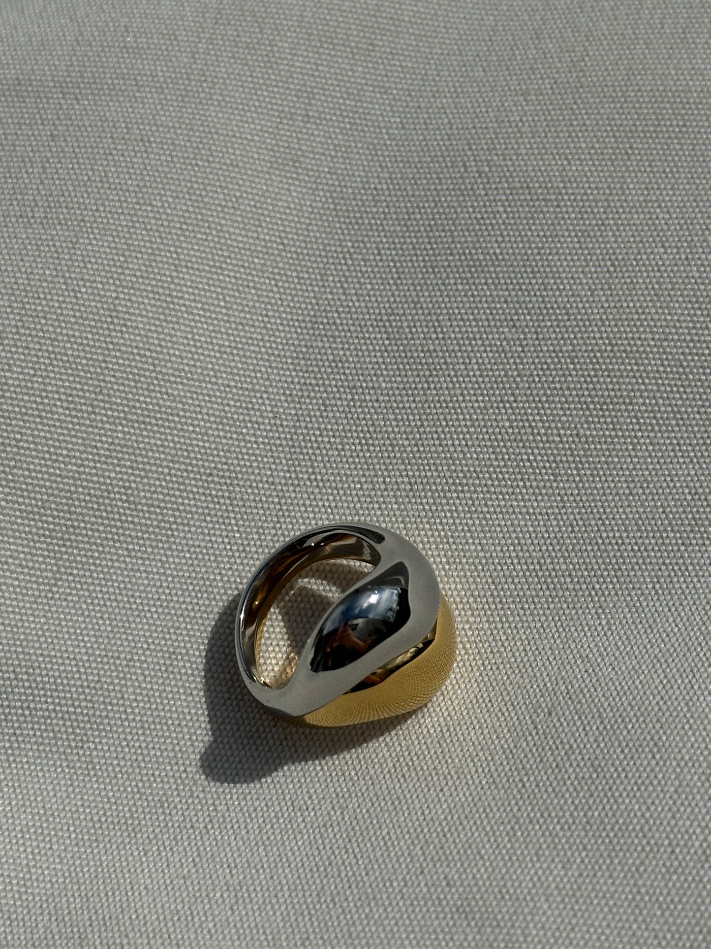 Svea wellenförmiger-Ring | Gold